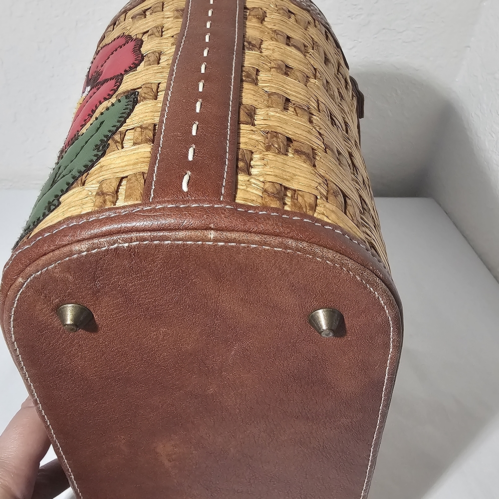 Isabella Fiore Flower Basket Satchel - Picture 3 of 16
